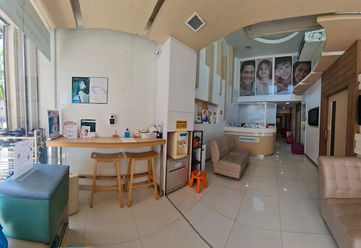 คลินิกทันตกรรมบ้านเติมยิ้ม ( Baan Term Yim Dental Clinic )