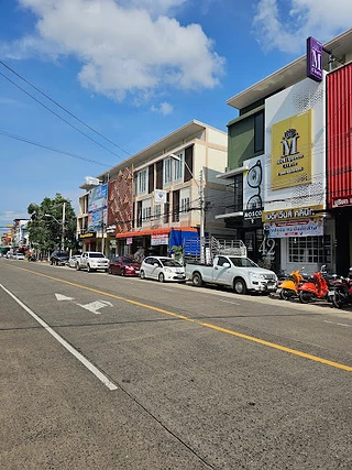 Mediqueen Clinic Ubon เมดิควีนส์ คลินิก สาขาอุบลราชธานี