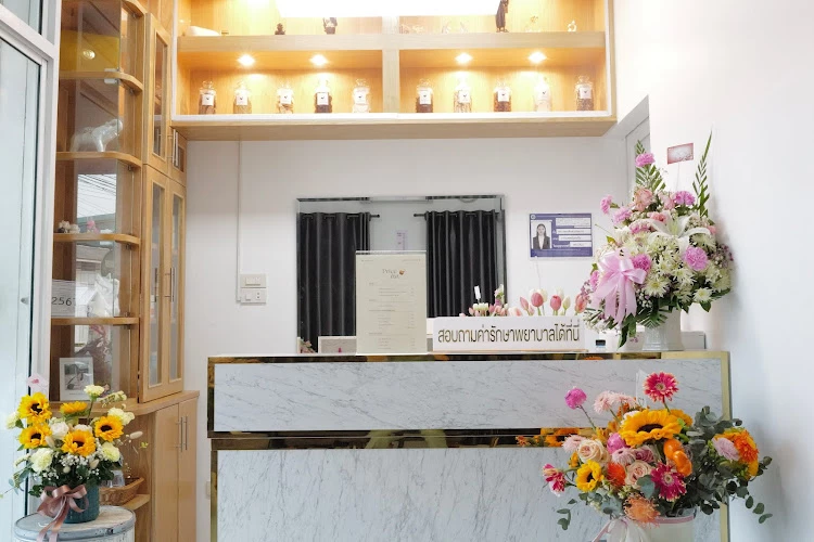 Wealth TCM Clinic เวลท์ คลินิกแพทย์แผนจีน ฝังเข็ม ครอบแก้ว ยาจีน