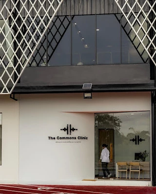 The Commons Clinic - คลินิกเฉพาะทางเวชศาสตร์ฟื้นฟู และ กายภาพบำบัด