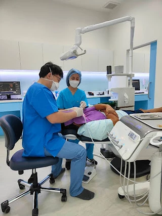 A.D.Dental Clinic ทำฟันรากเทียม อุดฟัน รากเทียม วีเนียร์ ถอนฟันคุด รักษาราก เดือย ครอบฟัน ทำฟันราม2