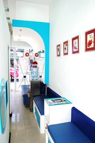 Bangkok​ Dental Clinic (คลินิกทันตกรรมกรุงเทพรักษ์ฟัน)