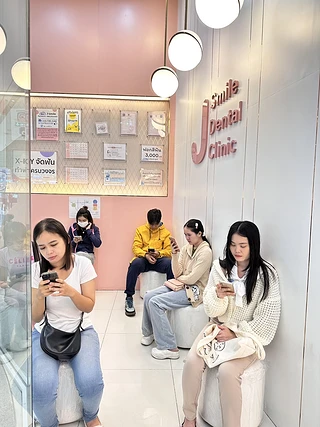 J-smile dental clinic