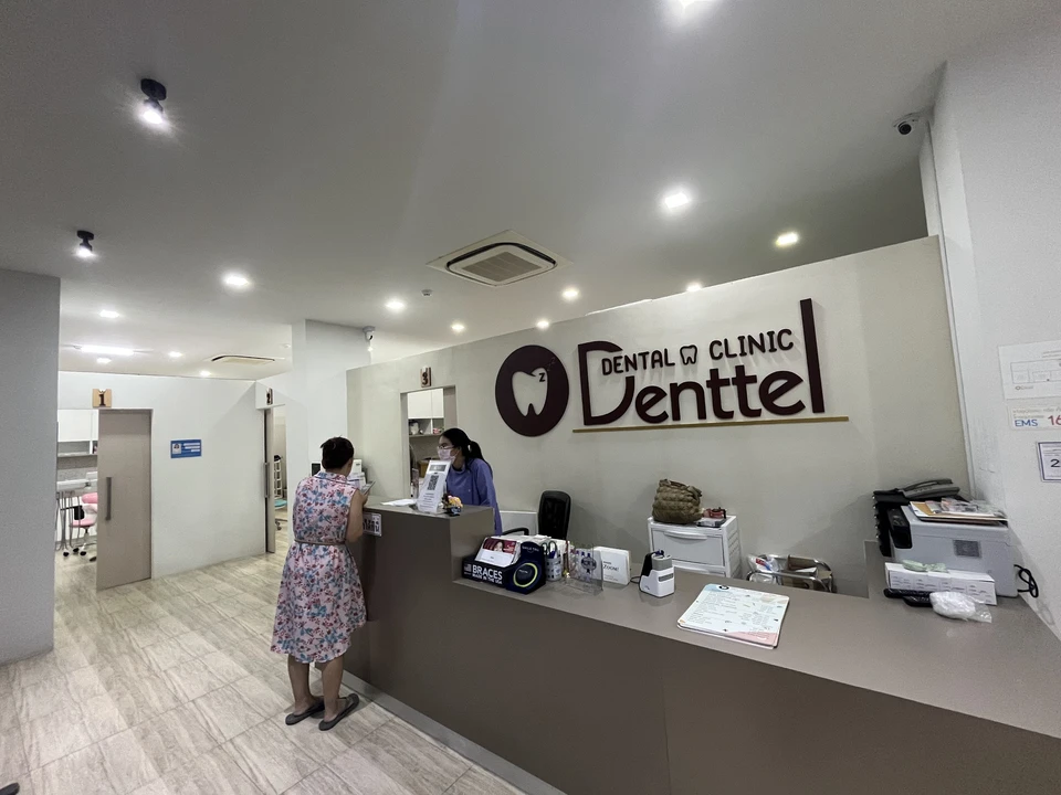 คลินิกทันตกรรมเด้นท์เทล Denttel dental clinic