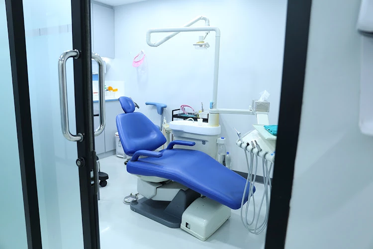 Bangkok Smile Dental Clinic Bang-Na Branch