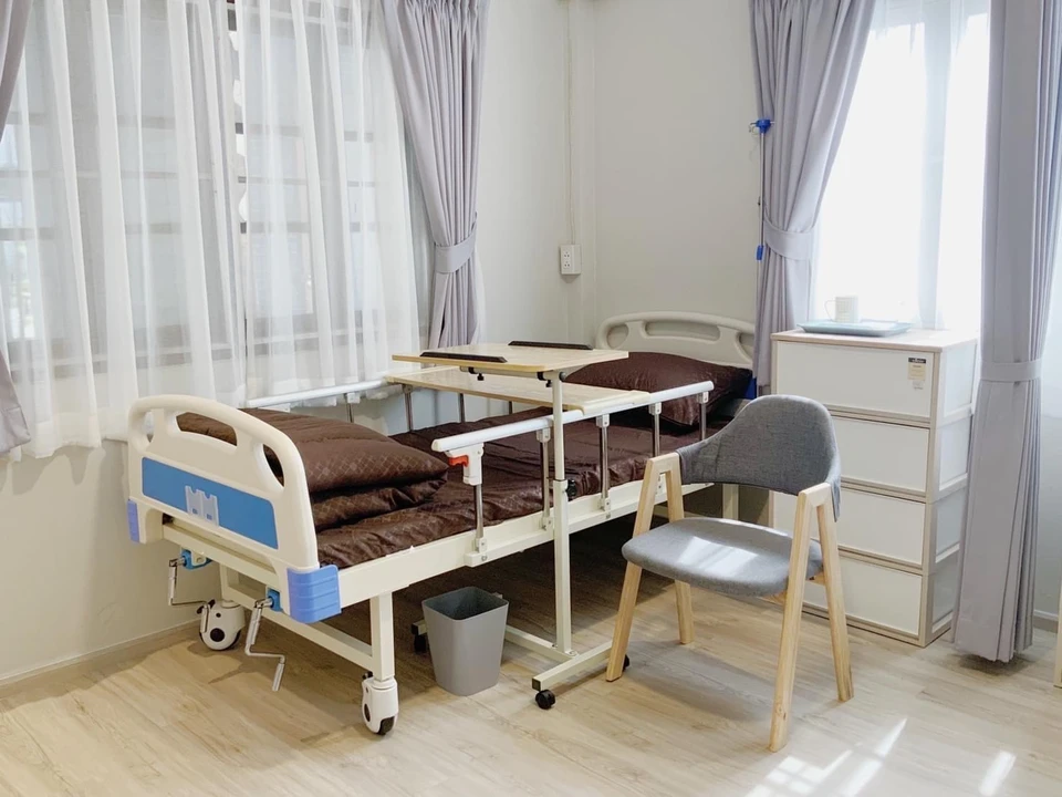 ศูนย์ดูแลผู้สูงอายุ และผู้ป่วยระยะพักฟื้น รัชดาภิเษก CNH NURSINGHOME