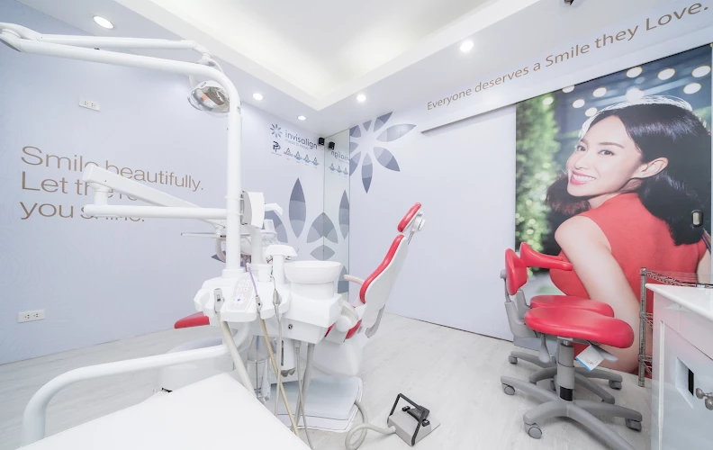 The S Digital Dental Clinic (Invisalign and Implant Centers) คลินิกทันตกรรม ดิเอส สาทร