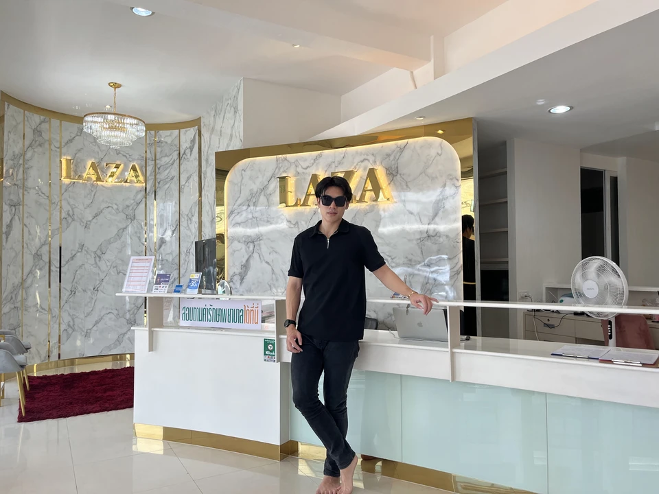 LAZA Clinic(ลาซ่าคลินิก สุพรรณบุรี)ปรับรูปหน้าเสริมความงาม โบท็อก ฟิลเลอร์ ร้อยไหม สลายไขมัน ฉีดวิตามินผิวขาว รักษาสิว ฝ้ากระ