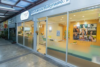 Smile Together Clinic สาขาแมคแวลูนวมินทร์