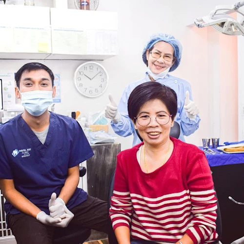 Dental Art Clinic สาขาลำลูกกาคลอง 12 - ปทุมธานี