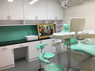 คลินิกทันตกรรมหมอป่าน หมอแป้ง Double-P Dental Clinic