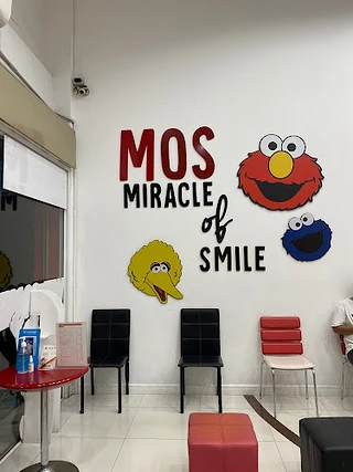 MOS Dental Clinic - Pak Nam