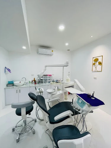 คลินิกทันตกรรมสวีทสมายล์ SWEET SMILE DENTAL CLINIC