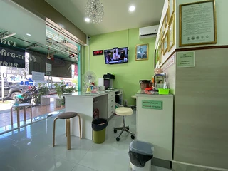 Bk clinic Sawankhalok