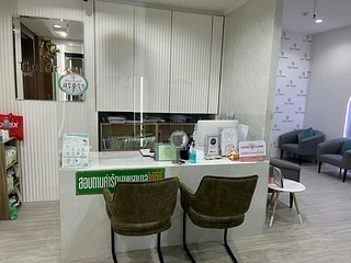 The Clover Clinic เซ็นทรัลบางนา คลินิกเสริมความงาม โบท็อกซ์ ฟิลเลอร์ ร้อยไหม Ulthera Thermage